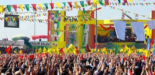 Newroz Feierlichkeiten