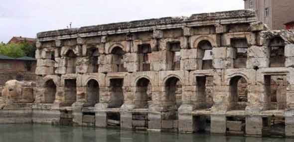 Antikes Römerbad