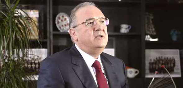 Tayfun Özcelik