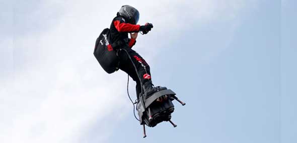 Jet-Flyboard-Erfinder Franky Zapata