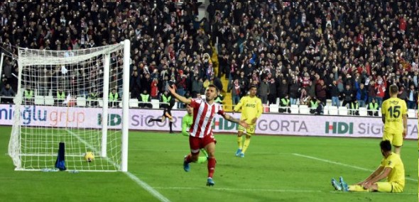 Yigidos SüperLig-Tabellenführer